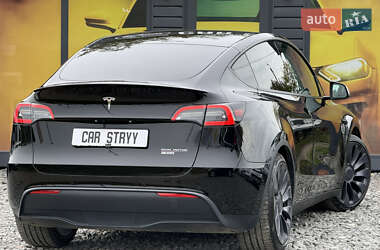 Позашляховик / Кросовер Tesla Model Y 2021 в 