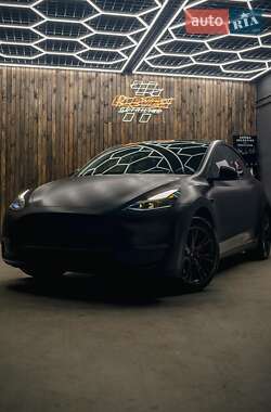 Внедорожник / Кроссовер Tesla Model Y 2023 в 