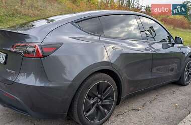 Позашляховик / Кросовер Tesla Model Y 2021 в 