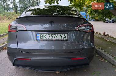 Позашляховик / Кросовер Tesla Model Y 2021 в 