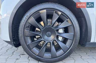 Внедорожник / Кроссовер Tesla Model Y 2020 в 