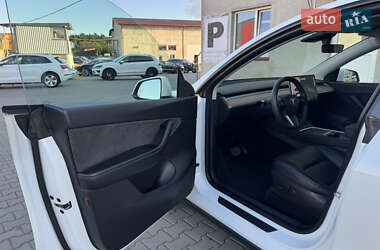 Внедорожник / Кроссовер Tesla Model Y 2020 в 