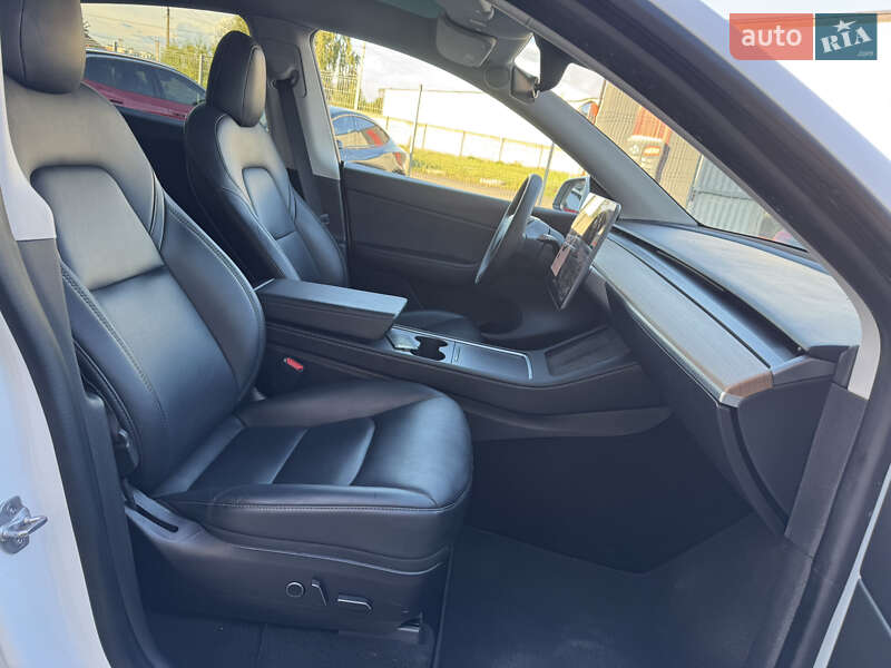 Позашляховик / Кросовер Tesla Model Y 2020 в Луцьку