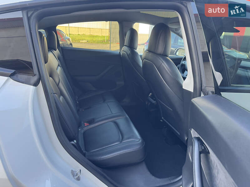 Позашляховик / Кросовер Tesla Model Y 2020 в Луцьку