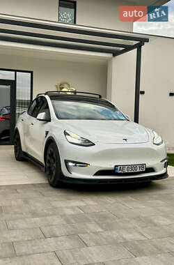 Tesla Model Y 2021