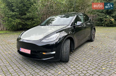 Tesla Model Y 2020