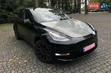 Позашляховик / Кросовер Tesla Model Y 2020 в 