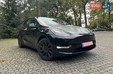 Позашляховик / Кросовер Tesla Model Y 2020 в 