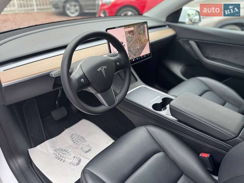 Позашляховик / Кросовер Tesla Model Y 2021 в Одесі