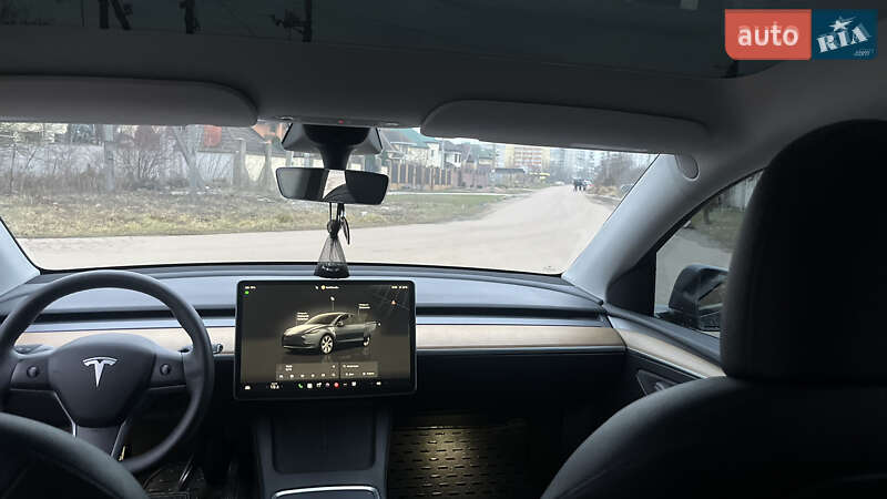 Позашляховик / Кросовер Tesla Model Y 2022 в Житомирі фото 46 Позашляховик / Кросовер Tesla Model Y 2022 в Житомирі