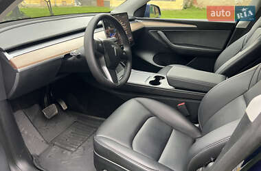Позашляховик / Кросовер Tesla Model Y 2023 в 
