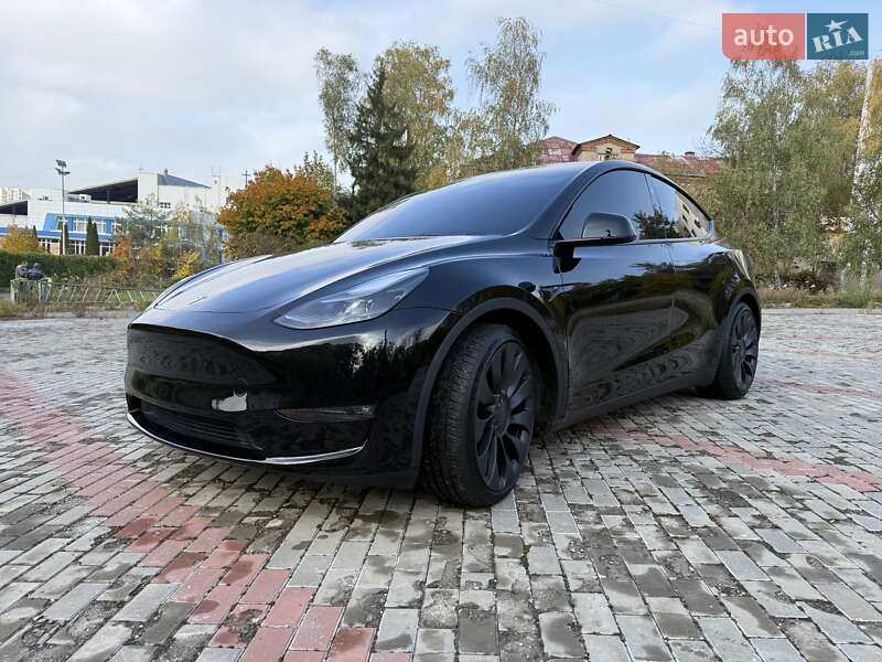 Позашляховик / Кросовер Tesla Model Y 2023 в Харкові