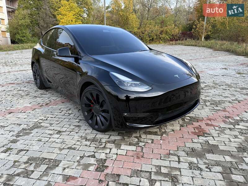 Позашляховик / Кросовер Tesla Model Y 2023 в Харкові
