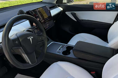 Внедорожник / Кроссовер Tesla Model Y 2021 в 