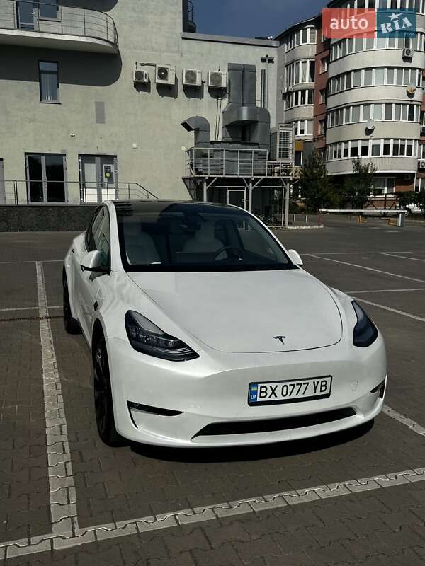 Внедорожник / Кроссовер Tesla Model Y 2022 в 