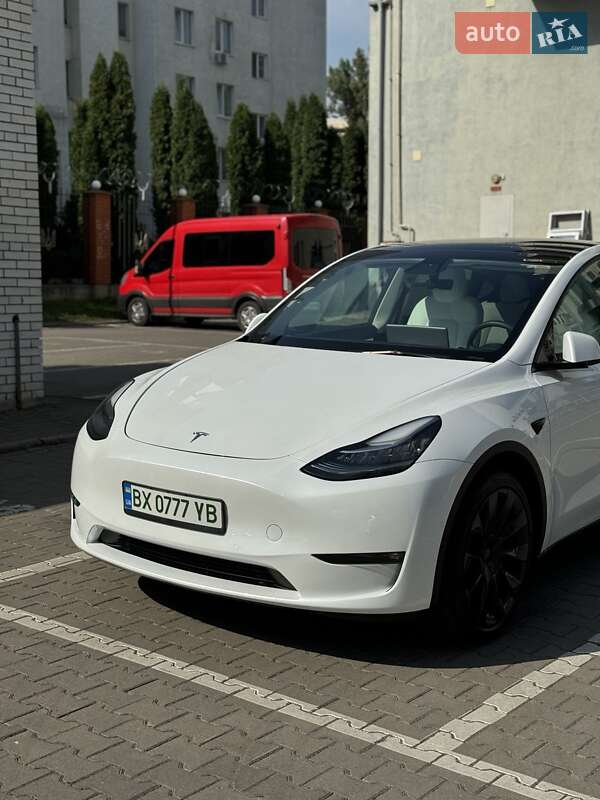 Внедорожник / Кроссовер Tesla Model Y 2022 в Хмельницком