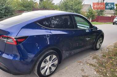 Позашляховик / Кросовер Tesla Model Y 2022 в  фото 4 Позашляховик / Кросовер Tesla Model Y 2022 в