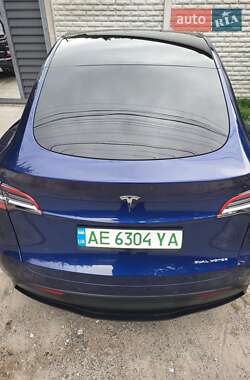 Позашляховик / Кросовер Tesla Model Y 2022 в  фото 6 Позашляховик / Кросовер Tesla Model Y 2022 в