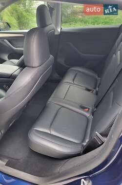 Позашляховик / Кросовер Tesla Model Y 2022 в  фото 10 Позашляховик / Кросовер Tesla Model Y 2022 в