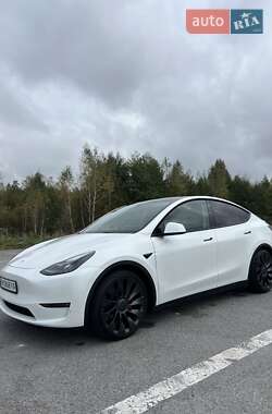 Внедорожник / Кроссовер Tesla Model Y 2023 в 
