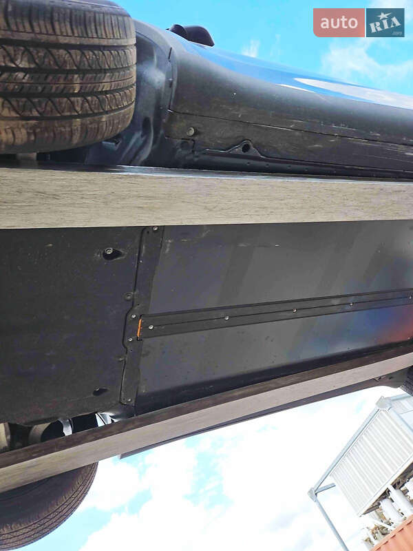 Позашляховик / Кросовер Tesla Model Y 2024 в Хмельницькому фото 19 Позашляховик / Кросовер Tesla Model Y 2024 в Хмельницькому