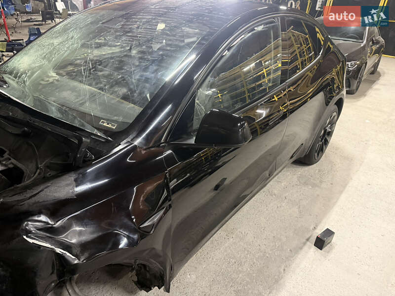 Позашляховик / Кросовер Tesla Model Y 2023 в Самборі