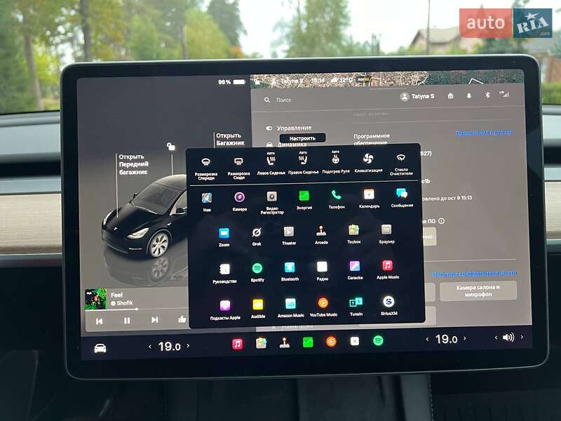 Позашляховик / Кросовер Tesla Model Y 2024 в Києві