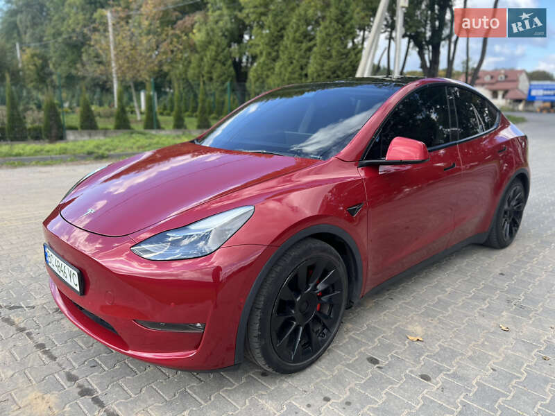 Позашляховик / Кросовер Tesla Model Y 2022 в 