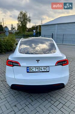 Внедорожник / Кроссовер Tesla Model Y 2023 в 