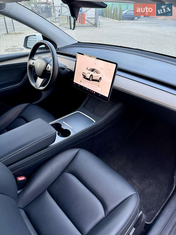 Позашляховик / Кросовер Tesla Model Y 2023 в Львові