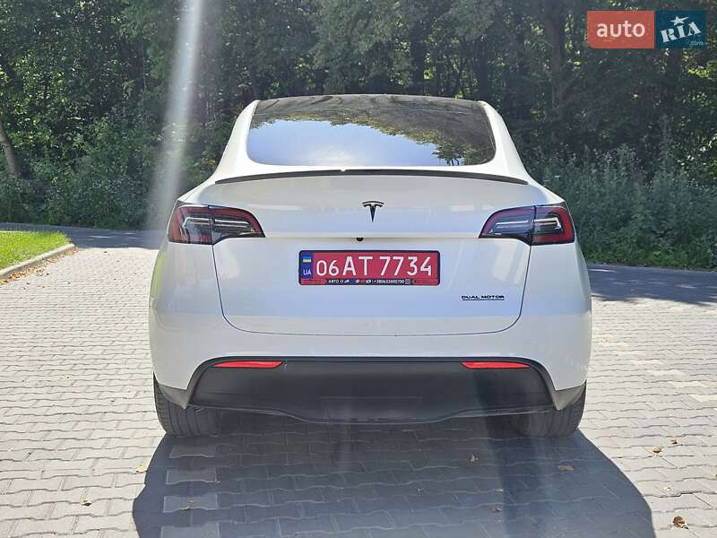 Позашляховик / Кросовер Tesla Model Y 2023 в Тернополі