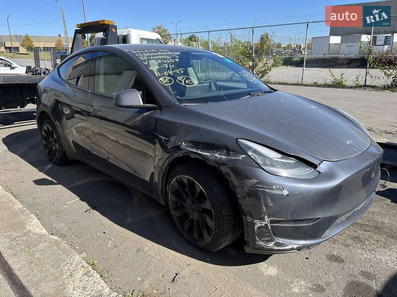 Tesla Model Y 2022