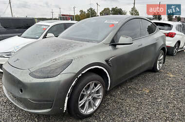 Tesla Model Y 2020