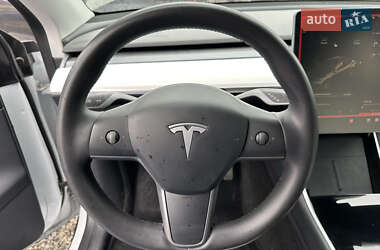 Внедорожник / Кроссовер Tesla Model Y 2020 в 