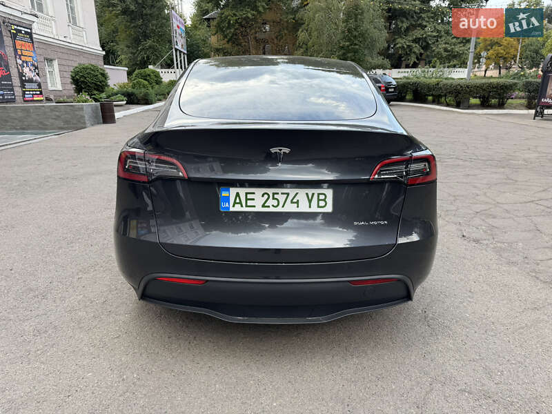 Позашляховик / Кросовер Tesla Model Y 2024 в Кам'янському