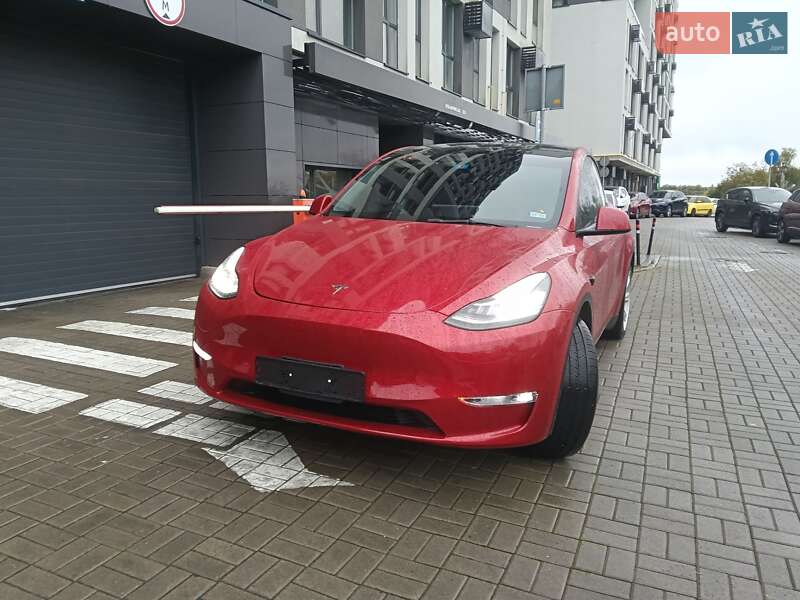 Позашляховик / Кросовер Tesla Model Y 2023 в Львові