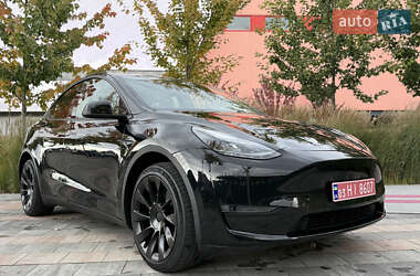 Позашляховик / Кросовер Tesla Model Y 2023 в 