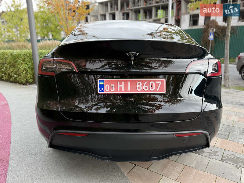 Внедорожник / Кроссовер Tesla Model Y 2023 в Киеве