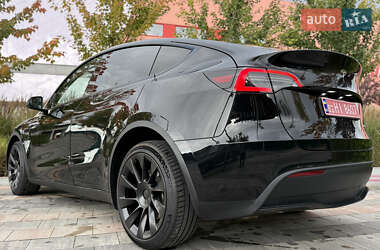 Позашляховик / Кросовер Tesla Model Y 2023 в 