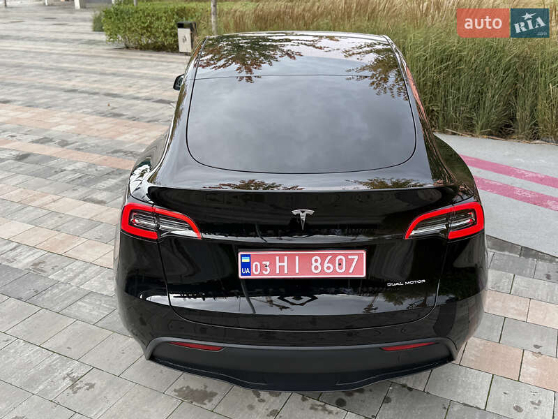 Внедорожник / Кроссовер Tesla Model Y 2023 в Киеве