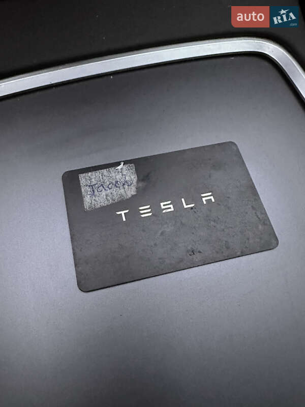 Внедорожник / Кроссовер Tesla Model Y 2021 в Самборе