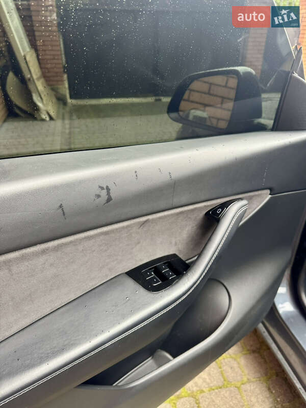 Позашляховик / Кросовер Tesla Model Y 2021 в Львові фото 17 Позашляховик / Кросовер Tesla Model Y 2021 в Львові