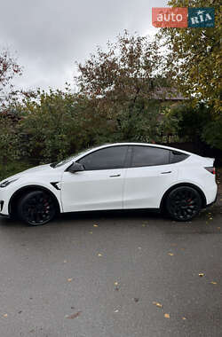 Позашляховик / Кросовер Tesla Model Y 2020 в 