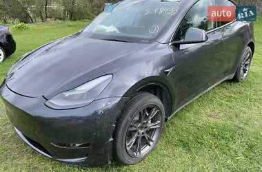 Tesla Model Y 2025 Tesla Model Y 2025