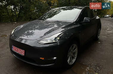 Внедорожник / Кроссовер Tesla Model Y 2023 в 