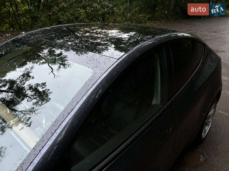 Позашляховик / Кросовер Tesla Model Y 2023 в Львові