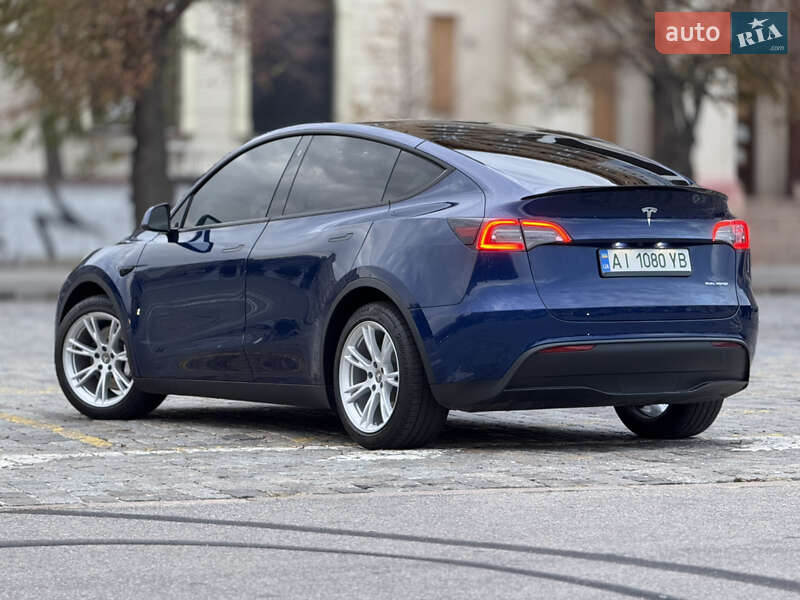 Позашляховик / Кросовер Tesla Model Y 2021 в Харкові
