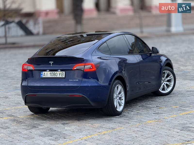 Позашляховик / Кросовер Tesla Model Y 2021 в Харкові