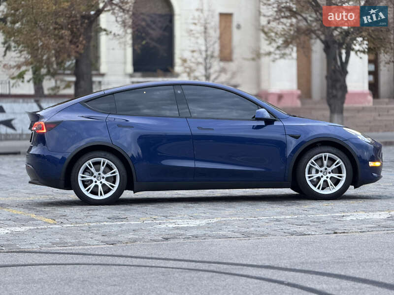 Позашляховик / Кросовер Tesla Model Y 2021 в Харкові