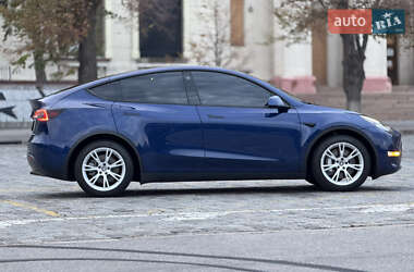 Внедорожник / Кроссовер Tesla Model Y 2021 в 